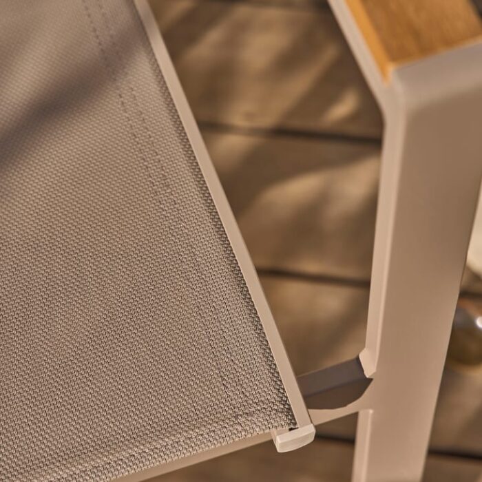 Fuji - Fauteuil à dîner de jardin en composite imitation teck et aluminium taupe – Image 8
